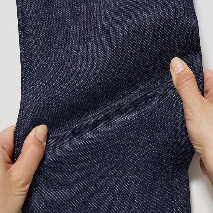 schwarze uniqlo selvedge stretch slim fit herrenjeans