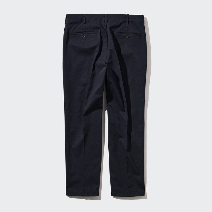 weiße uniqlo smart cotton herrenhose in knöchellänge