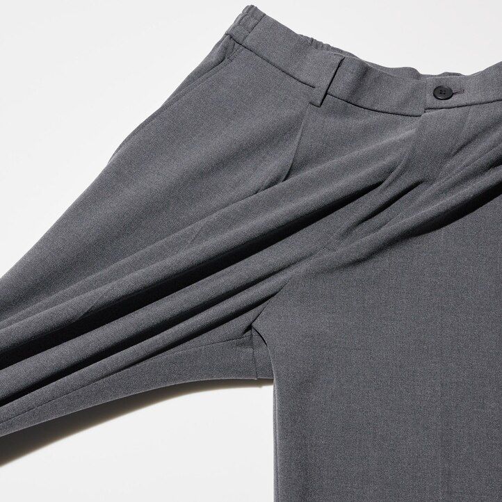 uniqlo herrenhose mit bundfalten und weitem bein beige