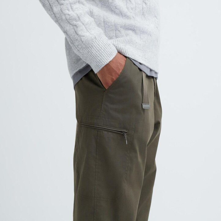 schwarze uniqlo heattech herrenhose mit warmem futter