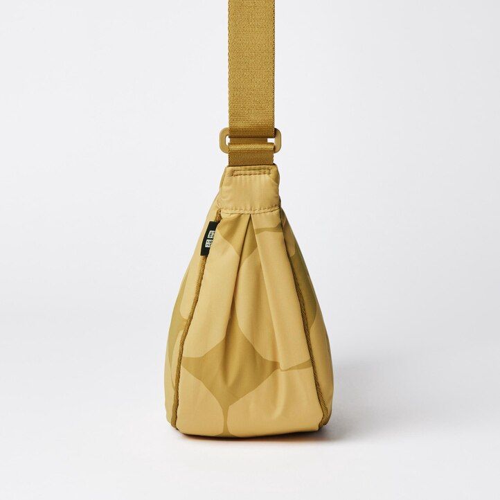 uniqlo runde mini-schultertasche damentaschen beige