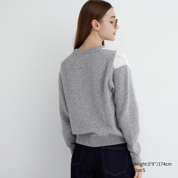 uniqlo damen-pullover aus premium-lammwolle mit argyle-muster und rundhalsausschnitt hellgrau