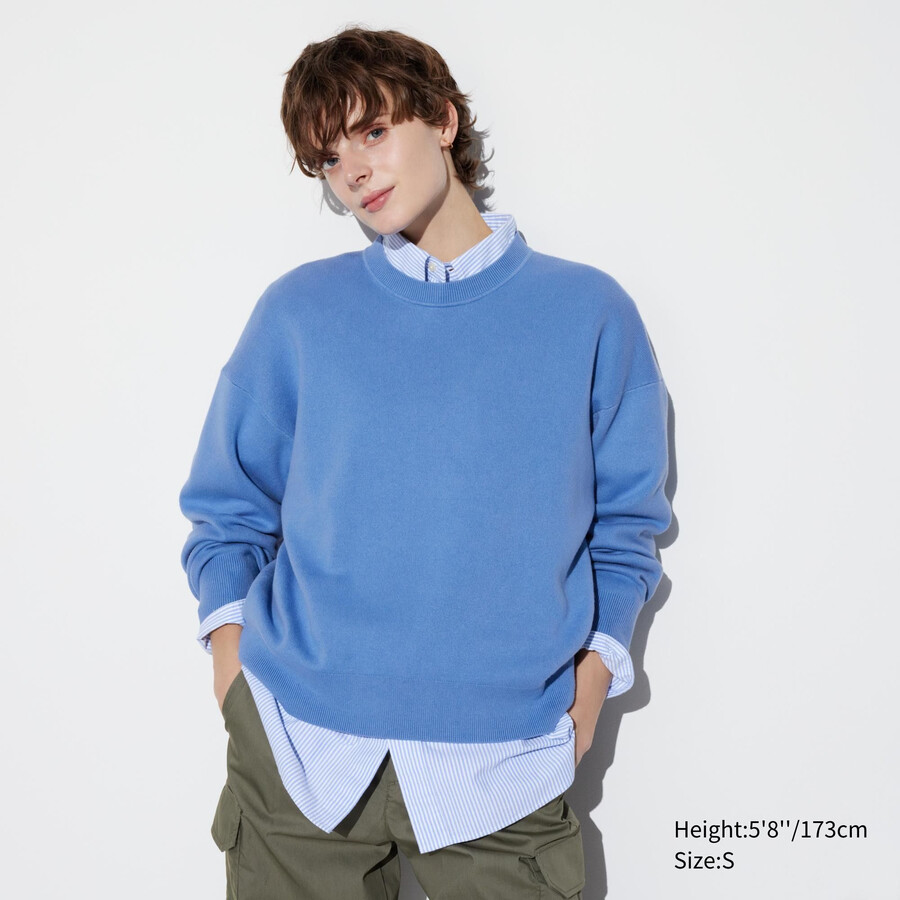 blauer uniqlo damenpullover aus glatter baumwolle mit lockerer passform und rundhalsausschnitt