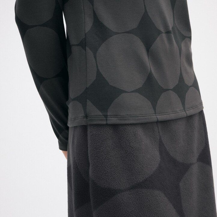 dunkelgraue uniqlo heattech dot print thermo-t-shirts mit Ärmeln für damen